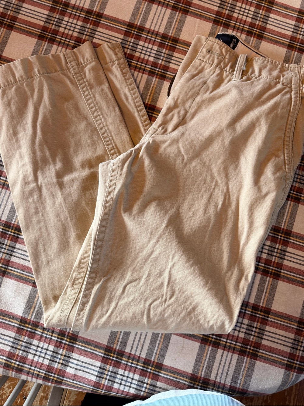 American Eagle Outfitters Beige Chino Pants